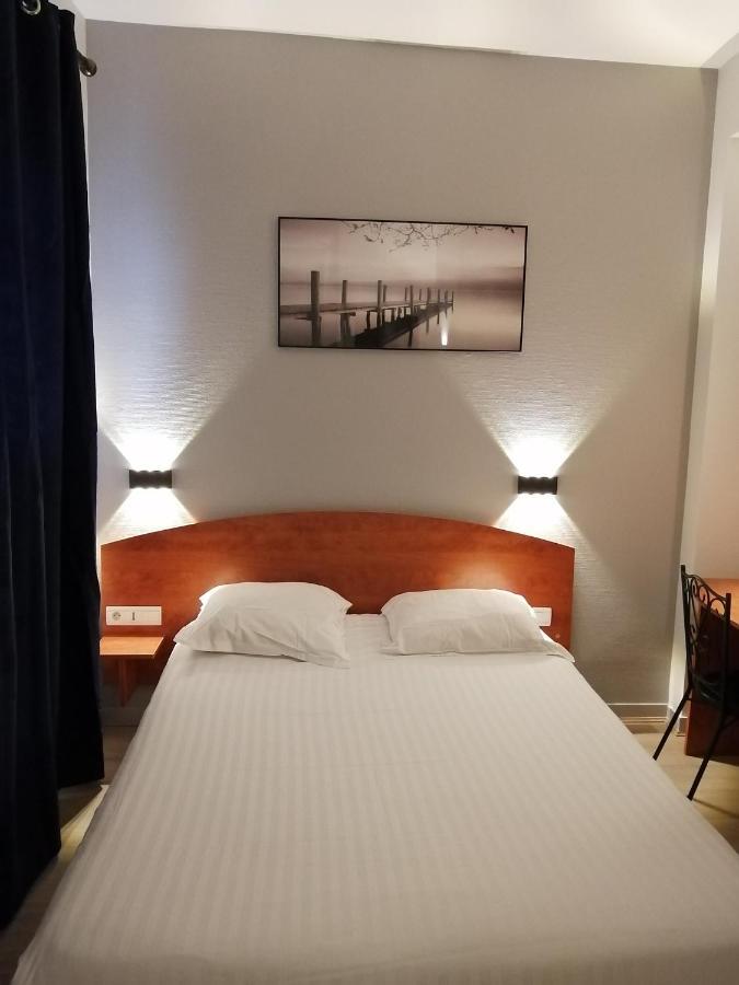 Hotel Des Lices - Angers Esterno foto