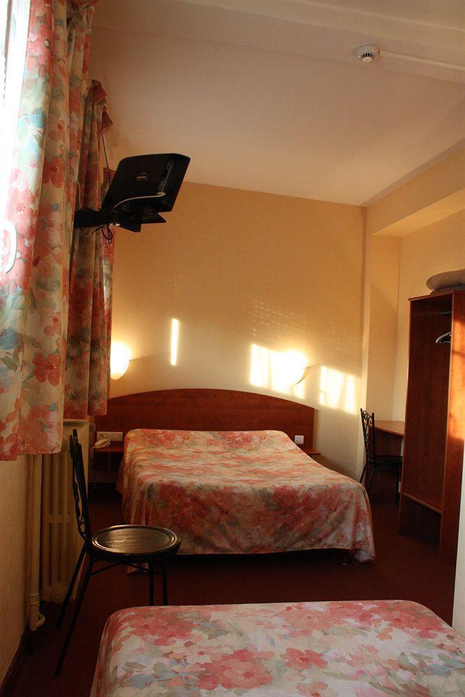 Hotel Des Lices - Angers Esterno foto